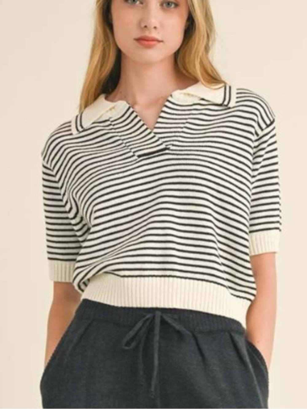 NEW Nati black striped collard knit top short sleeve sweater M - Picture 2 of 9